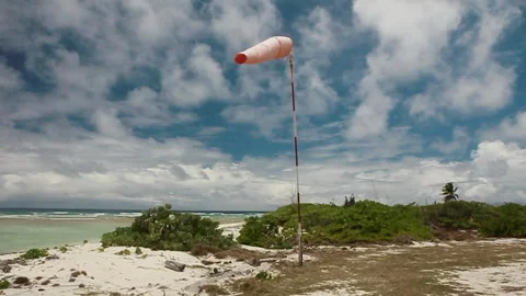 Wind sock on a runway in the Seychelles. Stock-Footage 139089420