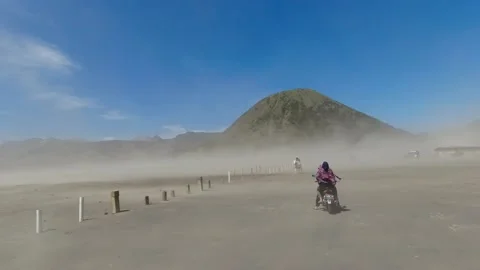 Wind storm around the Bromo mountain Stock Footage 236385180