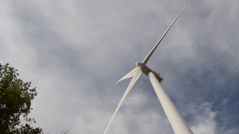 Wind turbine Video stock 77846324