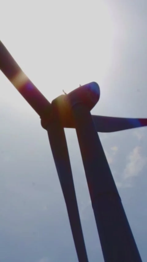 Wind turbine 스톡 동영상 244053195