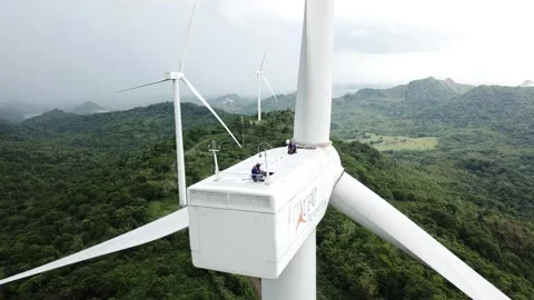 Wind Turbine Maintenance 스톡 동영상 340557424