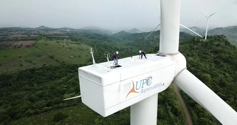 Wind Turbine Maintenance 스톡 동영상 340557446