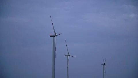 Wind Turbine Showcasing Modern Technology In Harmony With Nature Vidéo 296779888