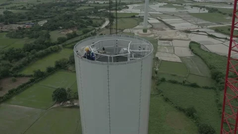 Wind Turbine Tower Construction To Generate Renewable Energy Stockbeeldmateriaal 153233576