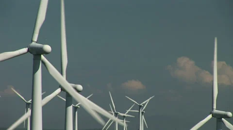 Wind turbines in the clouds Video stock 29675760