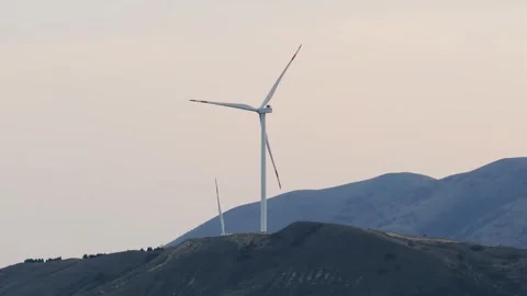 Wind Turbines Generating Clean Electric Power on Mountain Landscape Vídeos de archivo 334016293