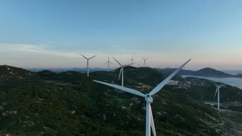 Wind turbines in the mountains Video stock 201359472