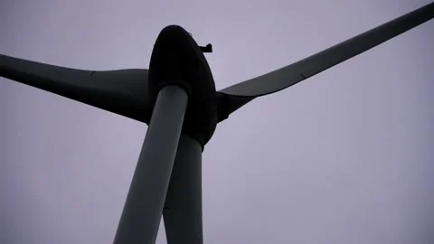 Wind turbines spinning. Видео 219063473