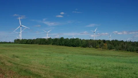 Wind turbines on a wind farm Video stock 115558109
