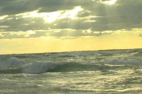 WIND WAVES AND SUN BEAMS Stockbeeldmateriaal 95503