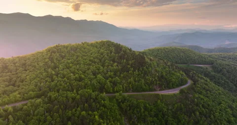 Winding road at Laurel Knob Overlook on Blue Ridge Parkway in North Carolina Stock-Footage 344898843