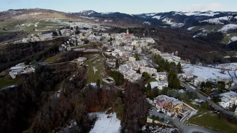 Winding road through the mountains. Stock Footage 168501407
