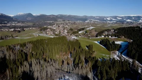 Winding road through the mountains. Stock Footage 168501594