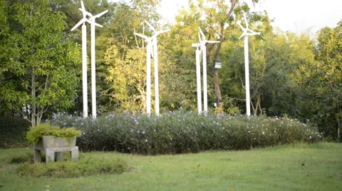 Windmill electric power technology Stockbeeldmateriaal 62360262