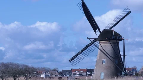Windmill of kinderdijk , netherlands Stockbeeldmateriaal 103090551