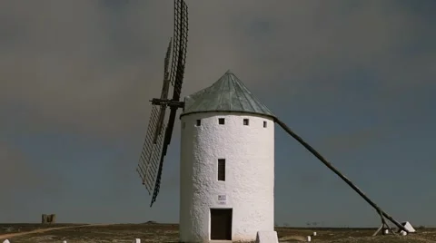 Windmill in La Mancha 库存影片 61701655