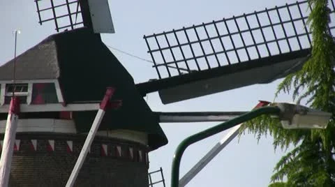 Windmill in Motion Stockbeeldmateriaal 14266530