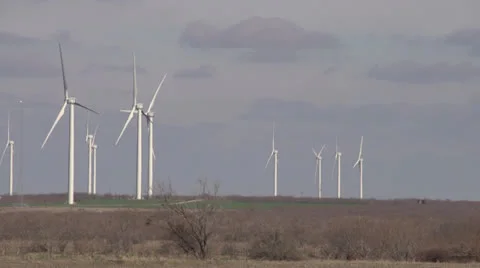 Windmill power wind farm in Texas 動画素材 22993764