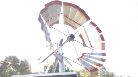 Windmill in the sunlight Video stock 40545007