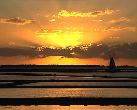 WINDMILL at sunset long shot 스톡 동영상 24753832