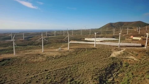 Windmill turbines generate electricity 스톡 동영상 78590039