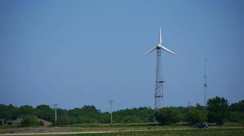 Windmill in a Wisconsin Field Vídeo Stock 11229037