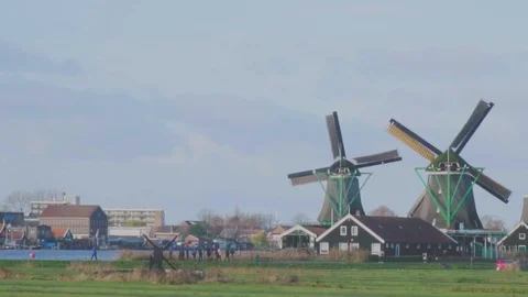 The windmills of Netherlands 動画素材 122034350