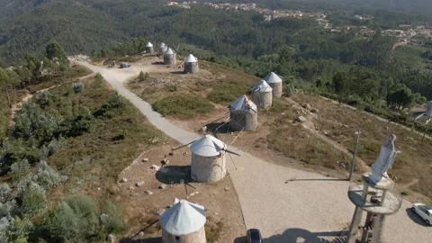 Windmills on top of the mountain Video stock 168022254