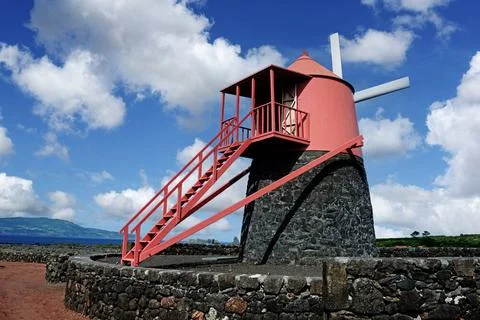 Windmuehle Moinho do Frade, UNESCO Welterbe, Azoren, Verdelho Windmill Moi... Stock Photos