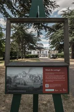 A window into the 18th century: through this frame lies Chiswick House, the.. 写真素材