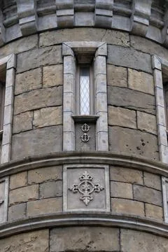 Window and bas-relief of the Garibaldi Castle. Foto stock