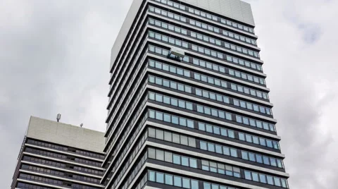 Window cleaner - office building - DSLR hyper lapse Stock Footage 41313256