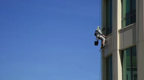 The window cleaner at an office building Video stock 52964805