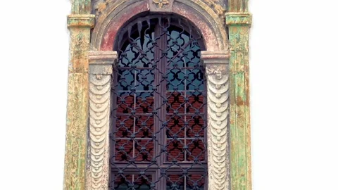 Window decorations at Krusedol Monastery in Krusedol. Vidéo 167861550