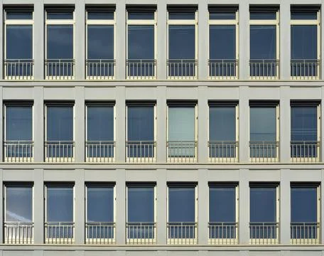 Window front of an office building in Berlin Fotos de archivo