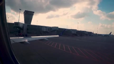 Window seat view plane Stock Footage 135393187