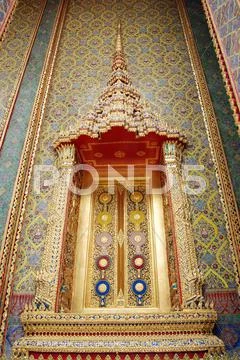 Window at temple Stock Photos