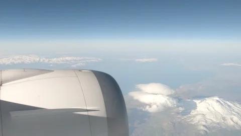 Window View from Airplane Stockbeeldmateriaal 89778839