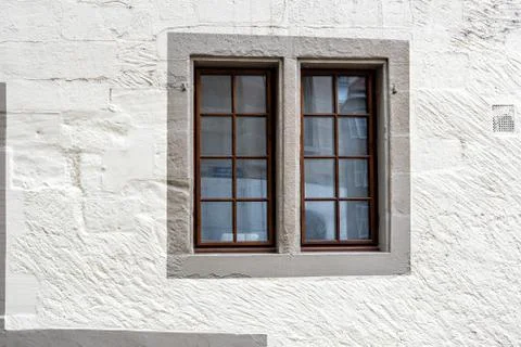 Window in the wall of an old stone building Stock-Fotos