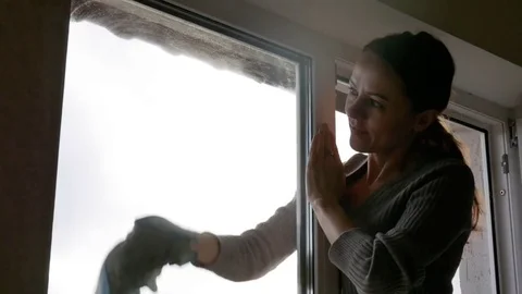 Window washing at home. Видео 84688066