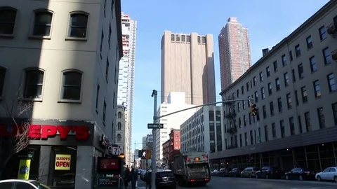 Windowless skyscraper in Manhattan (AT&amp;T Long lines building) - 3 scenes Video stock 81007716