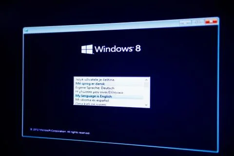 Windows 8.1 PRO installation with language selection opption Stock Photos