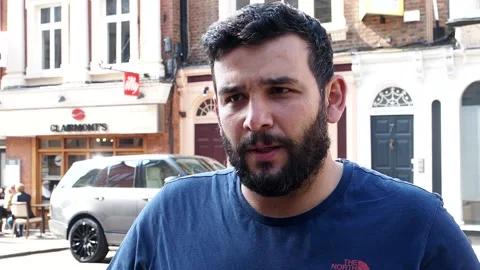 Windsor cafe owner expecting town to be 'very busy' for Prince Philip's funeral Stock-Footage 154686023