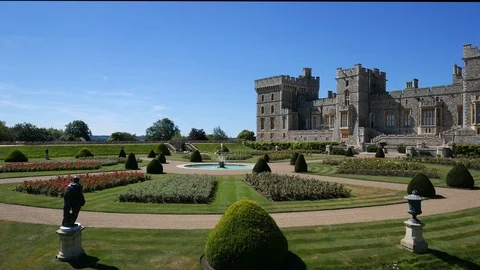 Windsor Castle. pan over East Terrace gardens to Private Apartments Stock Footage 100045439