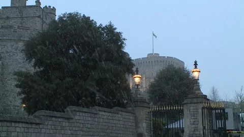 Windsor Castle - Snow Falling Vidéo 160963002