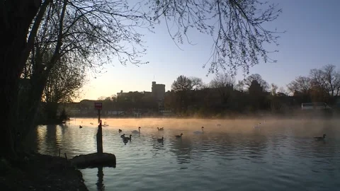 Windsor Castle at sunrise Vídeo Stock 160962749