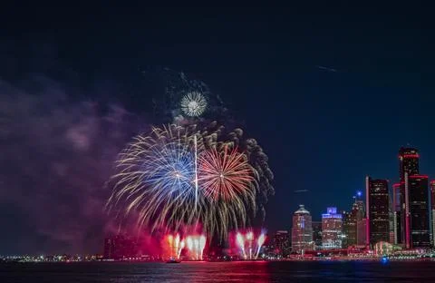 Windsor Ford's 2022 annual fire works display Stock Photos