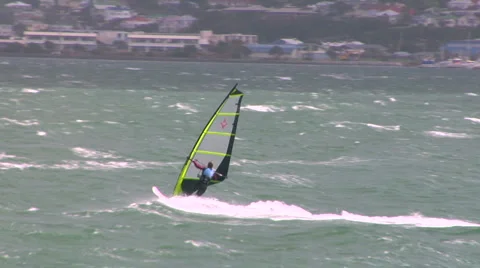Windsurfer spins falls off Video stock 1035931