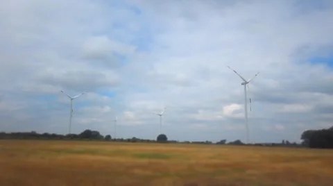 Windturbine / Wind Power with a sky Video stock 43264911