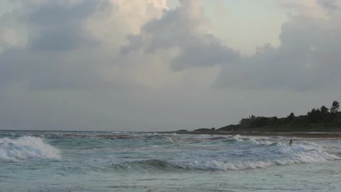 Windy beach at the evening. 4K. 25p Vídeo Stock 138746247